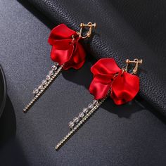 Fashion Earrings- New Design Fashion Statement Red Flower Petal Clip on Earrings for Women 2022 New Hot Party Earring for Women JewelryModel Number:4001096366430 Red Petal, Black Stone Earrings, Red Rose Petals, Red Petals, Party Earrings, Flower Petal, Flower Clip, Engagement Anniversary, Red Flower