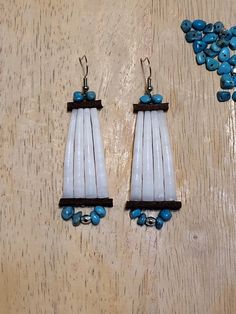 Dentalium shells, Black Onyx, Sinew and Latigo Leather Dentillium Earrings, Dentalium Earrings, Caribou Tufting, Loom Designs, Beaded Work, Bead Loom Designs, Beading Inspiration, Bone Earrings, Beaded Earrings Diy