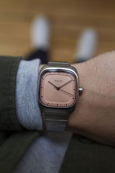 Stylish Watches Men, Vintage Watches Women, Retro Watches, Vintage Watches For Men, Stylish Watches, Casual Watches, Mode Inspo, Mens Accessories Fashion, Luxury Watches For Men