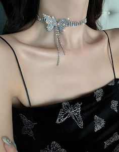 Elegant and stylish  Adjustable chain  Length: 30 cm Party Rhinestone Necklace With Adjustable Clavicle Chain, Adjustable Clavicle Rhinestone Necklace For Party, Adjustable Crystal Rhinestone Necklace For Evening, Adjustable Bling Rhinestone Necklace For Evening, Red Rhinestone Necklace For Party, Rhinestone Necklace With Adjustable Chain For Party, Glamorous Rhinestone Choker Necklace, Party Rhinestone Necklace With Clavicle Chain, Trendy Rhinestone Necklace For Party With Adjustable Chain