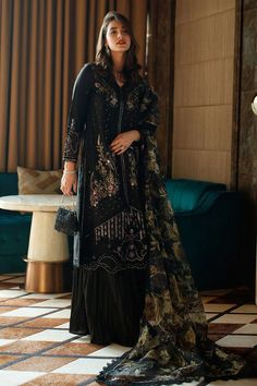 Classic Black Pakistani Salwar Kameez With Organza Dupatta