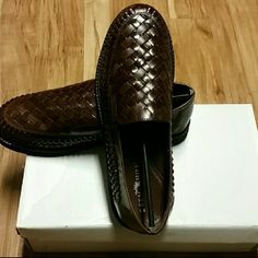 Brand Nwot/ No Box Included * Brown %Leather Woven Loafers , Size: 9 ,Never Worn , Smoke Free And Pet Free Home. Brown Slip-ons With Woven Sole And Round Toe, Brown Woven Leather Shoes, Brown Slip-on Closed Toe Dress Shoes, Brown Slip-on Dress Shoes With Closed Toe, Brown Slip-on Dress Shoes, Brown Slip-on Moccasins With Woven Sole, Brown Loafers With Woven Sole, Brown Slip-ons With Woven Sole, Brown Closed Toe Loafers With Woven Sole