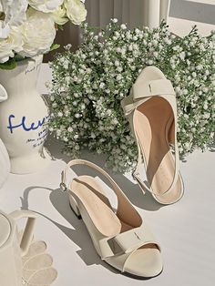 Warm-weather shoes for your summer go out - Classic and elegant slingbacks- Open toe with gently pointed toe sole- Back straps with buckles- Handcrafted Slingback Sandals, Slingbacks, Slingback Sandal, Back Strap, Go Out, Warm Weather, Open Toe, Going Out, Ribbon