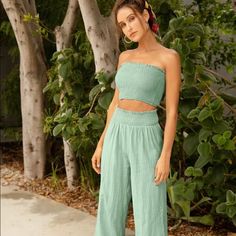 Brand: Shein Color: Mint Green Brand New, Never Worn Comes In Original Packaging Shirred Tube Top And Crinkle Pants Set Paper Bag Waist Crinkle Pants, Lace Bandage Dress, Crop Tube Top, Bandeau Crop Top, Top And Pants Set, Cropped Tube Top, Green Pattern, Colorful Boho, Shein Style