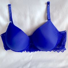 Nwt Brazilian Style Women’s Very Beautiful Underwired Padded Royal Blue Bra - Large - Runs Small Recommends A Size Up - Made Well With Great Quality Material . No Mass Production - Final Sale - Non Returnable Plz Refer To All Pictures And Feel Free To Ask Any Questions. Before Purchasing. Bundle & Save Even More ! Your Shipping Label Covers Up To 5 Lbs Occasionally, I Do Recycle Clean Shipping Supplies To Help Keep Our Planet Cleaner Hand -Wash Recommended. Clean, Smoking & Pet Free Environment Blue Stretch Bra With Removable Pads, Blue Push-up Bra With Adjustable Straps, Blue Summer Bra With Removable Pads, Summer Blue Bra With Removable Pads, Blue Full Cup Bra, Blue Fitted Bra With Removable Pads, Fitted Blue Bra With Removable Pads, Fitted Blue Bra With Padded Cups, Blue Fitted Bra Partially Lined