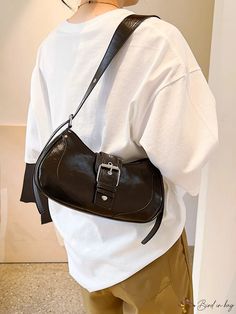 BirdinBag - Stylish Black PU Crossbody Bag with Chic Buckle Accent Moon Place, Buckle Bag, Bags Casual, Handbags Luxury, Buckle Bags, Bag Women Fashion, Street Trends, Baguette Bag, Daily Dress