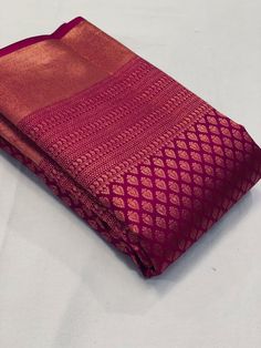 Kerala Wedding Saree, Kerala Saree Blouse, Kerala Saree Blouse Designs, Saree Hairstyles, Simple Saree Designs, Silk Sarees Online Shopping, Indian Bridal Sarees, Mysore Silk Saree, Cotton Saree Designs