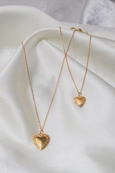 Personalized heart-shaped photo locket necklace - 18K gold plated - a treasured keepsake for her or a gift for her. Small Heart: 1.33cm/ 0.52in Big Heart: 1.9cm/ 0.78in Chain 26cm/ 10in Wedding Heart Pendant Gold Plated Locket Necklace, Gold Plated Heart Pendant Locket Necklace, Gold Plated Heart Locket Pendant Necklace, Gold-plated Heart Pendant Locket Necklace, Gold Plated Heart Locket Necklace, Gold Plated Heart Pendant Locket, Gold Plated Heart Pendant Locket Jewelry, Gold-tone Gold Plated Locket Necklace Gift, Gold Heart Locket Necklaces