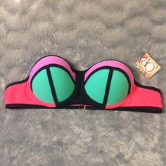 O.P. Push Up, Underwire Bandeau Bikini Top. Size Xl 15-17. Fits Like A 38b/36c. Nwt Trendy Strapless Swimwear For Poolside, Pink Padded Swimwear For Swimming, Strapless Padded Swimwear For Vacation, Pink Padded Swimwear For Sunbathing, Trendy Green Tube Top For Beach, Padded Pink Swimwear For Beach Season, Pink Padded Swimwear For Beach Season, Padded Strapless Swimwear For Beach Season, Trendy Pink Strapless Tube Top