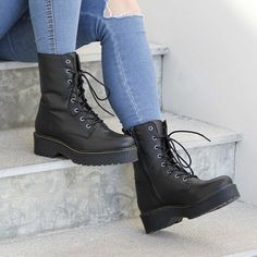 Black Combat Boots Aesthetic, Aesthetic Combat Boots, Delaney Core, Combat Boots Aesthetic, Ladies Sandals, Hype Shoes, Aesthetic Shoes, Pretty Shoes, Dream Shoes