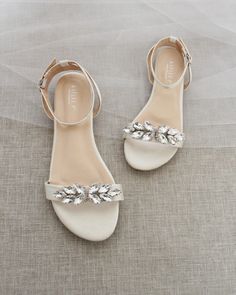 Flat Summer Wedding Shoes For Bridesmaids, Summer Flat Heel Bridesmaid Wedding Shoes, Summer Wedding Shoes With Flat Heel For Bridesmaids, Summer Bridesmaid Wedding Shoes With Flat Heel, Flat Heel Wedding Shoes For Summer Prom, Summer Wedding Shoes With Flat Heel For Prom, Silver Sandals For Summer Wedding Guest, Gold Open Toe Sandals For Wedding Guest, Silver Sandals For Wedding Guest In Summer