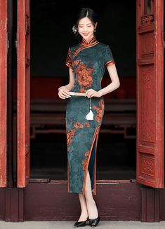 Classic Qipao __switch:Green Modern Qipao Dress, Frog Buttons, Traditional Qipao, Red Qipao, Chinese Qipao, Modern Qipao, Qipao Cheongsam, Qipao Dress, Hour Glass