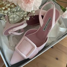 Brand New Manolo Blahnik. Comes With Box, 36,5. Fits Regular 36 And 37 Pretty Feminine Aesthetic, Vintage Manolo Blahnik Heels, Pink Elegant Aesthetic, Vintage Designer Heels, Wedding Heels Pink, Pink Shoes Wedding, Pink Designer Shoes, Jana Core, Shoes Flatlay