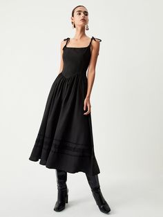 Black Sleeveless Midi Dress, Bow Style, Bleach Wash, Pleated Midi Dress, Style Elegant, Black Midi Dress, Dress Details, Fitted Dress, 90s Fashion