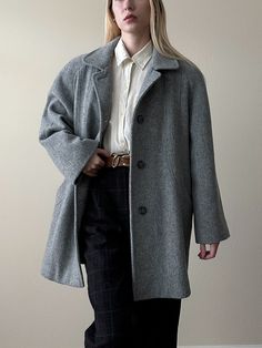 Vintage gray wool coat. Button closure, 2 pockets. Liz Baker Size 12 P L-XL Very good condition  wool Gray Wool Coat With Lapel Collar, Gray Wool Coat With Lapel Collar And Button Closure, Gray Single-breasted Wool Coat For Fall, Gray Single-breasted Wool Coat, Classic Gray Wool Coat For Winter, Gray Wool Coat With Button Closure, Gray Single-breasted Wool Coat With Lapel Collar, Gray Wool Single-breasted Outerwear, Classic Gray Wool Coat For Fall