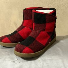 Nwt Indigo Rd. Red/Black Checkered Flannel. Faux Fur Lined Ankle Boots Size 7 Comfortable Fall Boots With Faux Fur Lining, Red Ankle Boots For Winter, Casual Ankle Boots With Faux Fur Lining, Casual Boots With Faux Fur Lining For Fall, Red Round Toe Booties For Winter, Red Ankle Booties For Winter, Red Winter Ankle Booties, Casual Red Winter Boots, Casual Booties With Faux Fur Lining And Round Toe