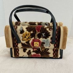 Vintage 1950s Tano Of Madrid Tapestry Hardshell Handbag Made In Spain. Please Reference Attached Pictures For Tapestry Colors, Pattern, Style And Condition. Approximately 8.5” X 5.5”. Note: Due To Age Leather Shows Signs Of Aging And Mirror Has Silvering Discoloration. Bag Was Never Used. Vintage Bags 1950s, Bags Vintage, Vintage Bag, How To Make Handbags, Vintage Handbags, Vintage Bags, Vintage 1950s, Fashion Handbags, Madrid