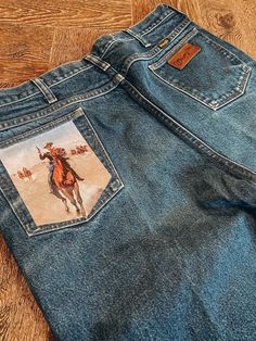 Vintage Country Concert Outfit, Vintage Denim Jeans For Rodeo, Vintage Medium Wash Bottoms For Rodeo, Vintage Jeans Western, Western Thrifting, Western Shopping, Vintage Western Aesthetic, Western Vintage Tshirts, Rachel Fashion