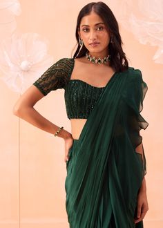 Emerald green pre-drape saree paired with all tonal floral embroidered blouse. Cheap Green Self-design Blouse Piece, Green Indian Outfit, Saree Satin, Green Blouse Designs, Dark Green Blouse, Mehendi Ceremony, Vacuum Storage