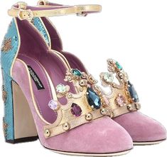 Manolo Blahnik Heels, Velvet Pumps, Chunky Heel Pumps, Gelang Manik, Velvet Heels, Dolce E Gabbana, Pink Suede