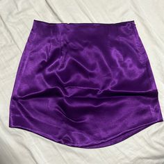 Metallic Purple Mini Skirt Zara Size Small New With Tags Summer Satin Mini Skirt For Night Out, Summer Night Out Satin Mini Skirt, Summer Satin Mini Skirt, Satin Mini Skirt For Night Out, Purple Satin Skirt For Party, Purple Satin Party Skirt, Summer Satin Mini Skirt With Lining, High-waist Satin Lined Skirt, Solid Color Mini Skirt For Party