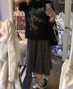 Big Shirt Long Skirt Outfit, Cold Winter Outfits Aesthetic Grunge, Grunge Church Outfit, Grunge Maxi Skirt Outfits, Baggy Shirt And Skirt, Romantic Grunge Outfit, Skirt Sneakers Outfit, Adrogonus Outfits, Grunge Ootd