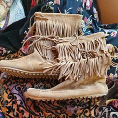 These Zip And Look So Boho Hippie. Nwot Casual Leather Fringe Boots, Suede Fringe Boots With Closed Toe, Bohemian Leather Slip-on Boots, Festival Leather Fringe Boots, Brown Slip-on Festival Boots, Bohemian Leather Moccasins For Fall, Fall Bohemian Leather Moccasins, Bohemian Suede Boots With Round Toe, Casual Leather Moccasins With Fringe