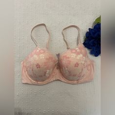 Nwt Victoria Secret Bra Pink Fitted Underwire Bra, Fitted Pink Underwire Bra, Fitted Pink Bra, Victoria's Secret Spring Padded Bra, Victoria's Secret Padded Bra, Victoria's Secret Padded Bra For Spring, Victoria's Secret Pink Bra For Spring, Spring Victoria's Secret Padded Bra, Summer Full Cup Pink Bra