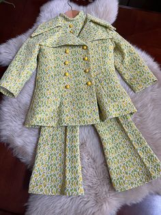 Amazing handmade 3 piece polyester suit girls size 4/5.  This gives parent trap and sonny and Cher vibes. So groovy. Check measurements Jacket 18. Length 24. Chest 13. Sleeve tunic 17. Length 24. Chest Slacks 22 length 20 waist 16 inseam Truly a one of a kind handmade show stopper from 1970s 1960s Inspired Fashion, Green Fitted Cotton Pant Set, Fitted Green Cotton Pant Set, Fitted Green Sets For Fall, Green Matching Set For Fall, Fall Green Matching Set, Retro Long Sleeve Sets For Fall, Fitted Long Sleeve Pant Set For Spring, Spring Matching Green Pant Set