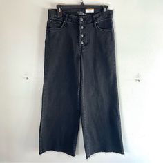 Super Cute New Denim Jeans. Ankle Cut Style, Wide Leg. Casual Black Button-up Bottoms, Streetwear Washed Black Bottoms With Button Closure, Washed Black Bottoms With Button Closure For Streetwear, High Rise Black Jeans With Button Closure, Black High-rise Jeans With Button Closure, Black High Rise Jeans With Button Closure, Casual Black Bottoms With Button Closure, Black Denim Jeans With Button Closure, Black Jeans With Button Closure For Streetwear