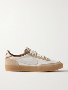 Nike's 'Killshot' sneakers debuted in 1979 as an on-court performance style. Inspired by the original, this '2' version is made from leather and has suede accents and signature 'Swooshes'. Gum rubber soles and embroidered monikers at the heel tabs add to the old-school feel. Mens Everyday Shoes, Sneakers Fashion Women's, Brown Sneakers Women, Nike Dunks Outfit, Dolce Vita Sneakers, Shoe Maker, Nike Shoes Women Fashion, Minimalist Sneakers, Racquetball