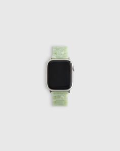 Elevate your everyday style with our iconic Acetate Apple Watch Band. Meticulously crafted from acetate, a plant based and eco-friendly alternative to conventional plastic, this piece features durable stainless steel hardware detailing. Each band includes Apple Watch Styling, Cute Apple Watch Bands, Alabaster Color, Apple Watch Bands Women, Ipad Accessories, 2024 Christmas, Plush Rug, Just Run, Apple Watch Band