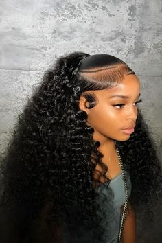 Not many have the confidence for a style game at this level, so congratulations if this voluminous curly half-up half-down weave ponytail is the one that caught your eye. Curly Ponytail Weave, Quick Weave Curly, High Curly Ponytail, Down Curly Hairstyles, Curly Hair Half Up Half Down, Curly Weave, Weave Ponytail, Human Hair Lace Front Wigs