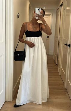 Akari White Contrast Maxi Dress – Beginning Boutique US Black Flowy Maxi Dress, Thrift Board, Youtuber Dr, Contrast Dress, Prom Midi Dress, 60's Dress, Spring Capsule, Dresses Classy, Classy Style