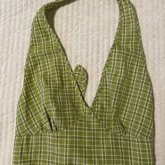 Brand New Halter Crop Top, Ties On The Back, Perfect For Spring And Summer. Size Small. Please Let Me Know If You Have Any Questions. Green Casual Top For Picnic, Casual Green V-neck Halter Top, Green Cotton Summer Halter Top, Casual Cotton Halter Top With Tie Back, Trendy Green Cotton Halter Top, Green Fitted Casual Halter Top, Fitted Green Halter Top Casual Style, Fitted Green Halter Top For Casual Wear, Halter Crop Top