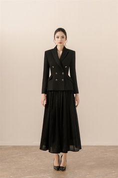 Fiorella Blazer Blazer Outfits For Women With Skirt, Elegant Skirt Outfits, Blazer With Skirt, Blazer Outfits For Women, Black Theme, Organza Skirt, Lady Style, Theme Dress