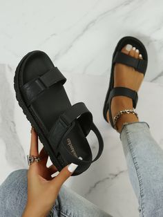 Black Sandals Outfit, Sport Sandals Outfit, Sandals Outfit Summer, Sandals Outfit, Women Sports, Cute Sandals, Sport Sandals