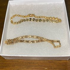 Here Are 2 Preowned 14 Karat Gold Bracelets Approximately 8 Inches In Length And Total 15 Grams They Both Are An Excellent Condition. Gold Jewelry Latina, Feminine Gold Jewelry, Baddie Jewelry, Braclets Gold, Nugget Jewelry, Trending Jewellery, Dope Jewelry Accessories, Scary Makeup, Side Eye