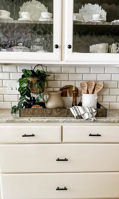 the kitchen counter is clean and ready for us to use