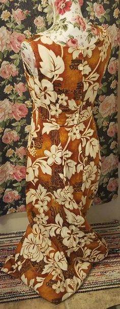 This tropical floral maxi dress is perfect for a beachy affair. Tag reads size lual sportswear 12 but fits 8-10 Bust 34 Fitted underneath bustline 28' Sleeveless arm 7.5 Total length shoulder to floor Machine wash cold Dry low heat Please contact me if you need a accurate shipping quote outside the U.S prior to purchase for shipping cost. Retro Maxi Dress For Beach, Fitted Tropical Maxi Sundress, Tropical Fitted Maxi Sundress, Retro Orange Maxi Dress For Beach, Retro Orange Maxi Dress For The Beach, Retro Tropical Print Dress For Vacation, Retro Floral Print Beach Dress, Fitted Hibiscus Print Maxi Dress For Summer, Fitted Maxi Dress With Hibiscus Print For Summer