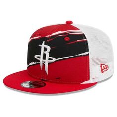 a red and white houston rockets hat with the word,'b'on it