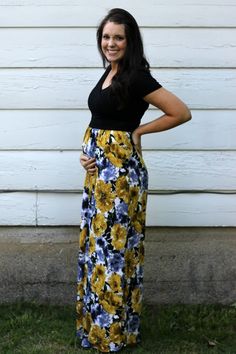 "This dress was definitely my absolute favorite of the box! I loved the style, the color, the fit." Maturity Outfits, Bump Style Winter, Fitness Style Women, Stitch Fix Maternity, Spring Maternity Outfits, Maxi Skirt Winter, Maternity Work Clothes, Winter Maxi