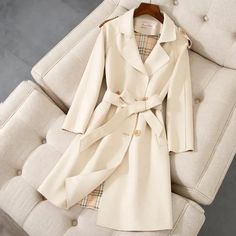 Comfortable material women's long coat Trend Coat, Modest Classy, Women's Trench Coat, Jacket Korean, Classy Clothing, Coat Trends, Flared Sleeves Top, Chic Shirts, Vegan Handbags