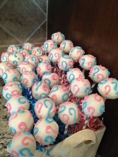 a bunch of cupcakes with numbers on them