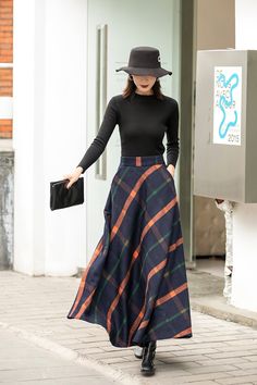 "This winter wool skirt is a classic piece of tailoring that will see you through rain or shine. It is cut with a flattering flared skirt to give you a wonderful shape. The winter skirt is perfect classic styling and ends at the ankle. This is a versatile skirt that you'll wear again and again. DETAILS: * More colors available https://etsy.me/3yfUD4P * 30% wool, 30% fiber, 40% polyester * fully satiny liner * Two side pockets * Right zip closure * A little Back elastic, comfortable wear * Plus s Elegant Date Outfit, Mode Style Anglais, Wool Skirt Outfit, What To Wear To Church, Long Wool Skirt, Below The Knee Dresses, Long Skirt Outfits, Winter Skirt Outfit, Maxi Skirt Outfits