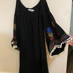 Vava Nwot Off The Shoulder Bell Sleeve Dressso Cute Size Small-Relight Above Knees Black Bohemian Mini Dress For Day Out, Black Sundress For Festival, Black Long Sleeve Dress For Festival, Bohemian Black Mini Dress For Brunch, Bell Sleeve Dress, Above Knee, Bell Sleeve, Sleeve Dress, Black Red