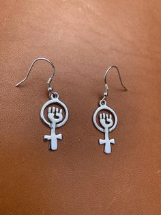 925 Sterling Silver Feminist Fist Earrings | Venus Fist Earrings | Feminist Jewellery | Feminist Ear Feminist Gift Ideas, Feminist Bracelet, Feminist Earrings, Feminist Gifts, Key Chain Feminist, Pink Punk, Modern Feminism, Women Feminism, Feminist Jewelry