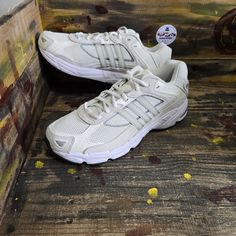 Nwt In Box Adidas Response Cl Low White Tint Silver Id4292 Women’s Size 11 / Men Size 10 Check My Inventory Ships Asap Adidas Response Cl, Adidas Shoes Men, Adidas Response, Adidas Athletic Shoes, White Adidas, Shoes Men, Cream White, Adidas Shoes, Adidas Men