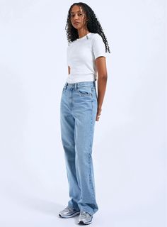 The Dr. Denim Echo Wide Leg in Blue Jay are the perfect addition to your wardrobe. Made with high-quality denim, these stylish wide leg pants will keep you comfortable and chic all day long. Embrace your cute and playful side with the Echo Wide Leg in Blue Jay. DETAILS Regular Fit High Waist Classic 5 Pocket Zipper Fly 100% Cotton Dr. Denim strides on long-term staples. They provide sustainability & long-wear denim pieces. Jay Details, Your Cute, Swimwear Dress, Blue Jay, Swimwear Sale, Skirted Swimwear, Matching Dresses, High Jeans, Jean Outfits