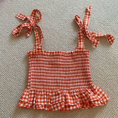 Runs Small | Nwot | Cute Summery Smocked Top | Tag Says M But Fits S And Xs | Casual Smocked Top With Tie Straps For Spring, Cotton Smocked Top With Ruffles For Vacation, Casual Gingham Smocked Top With Ruffles, Summer Cotton Smocked Top With Smocked Back, Cotton Smocked Top With Smocked Back For Summer, Summer Smock Gingham Tops, Beach Smocked Cotton Top With Ruffles, Summer Smocked Top With Smocked Back For Picnic, Summer Smocked Top For Picnic With Smocked Back